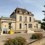 Bâtiment communal de la Poste de Meursault (21) Bâtiment communal de la Poste de Meursault (21)