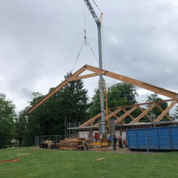 Dépose de la charpente existante de la salle des fêtes à Aiserey (21)